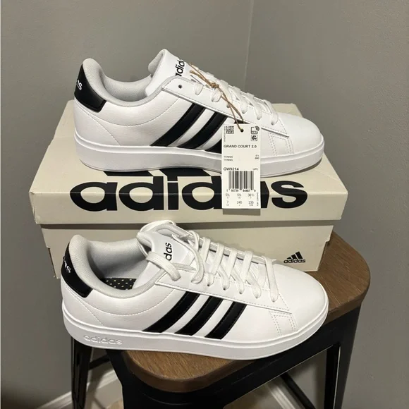 Women's Adidas Grand Court 2.0 White Sneakers - Size 7 NWT - Picture 5 of 10